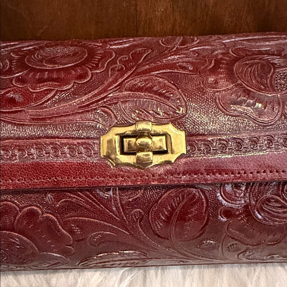 Vintage Burgundy Tooled Leather Shoulder Bag with Brass Clasp - Picture 2 of 13